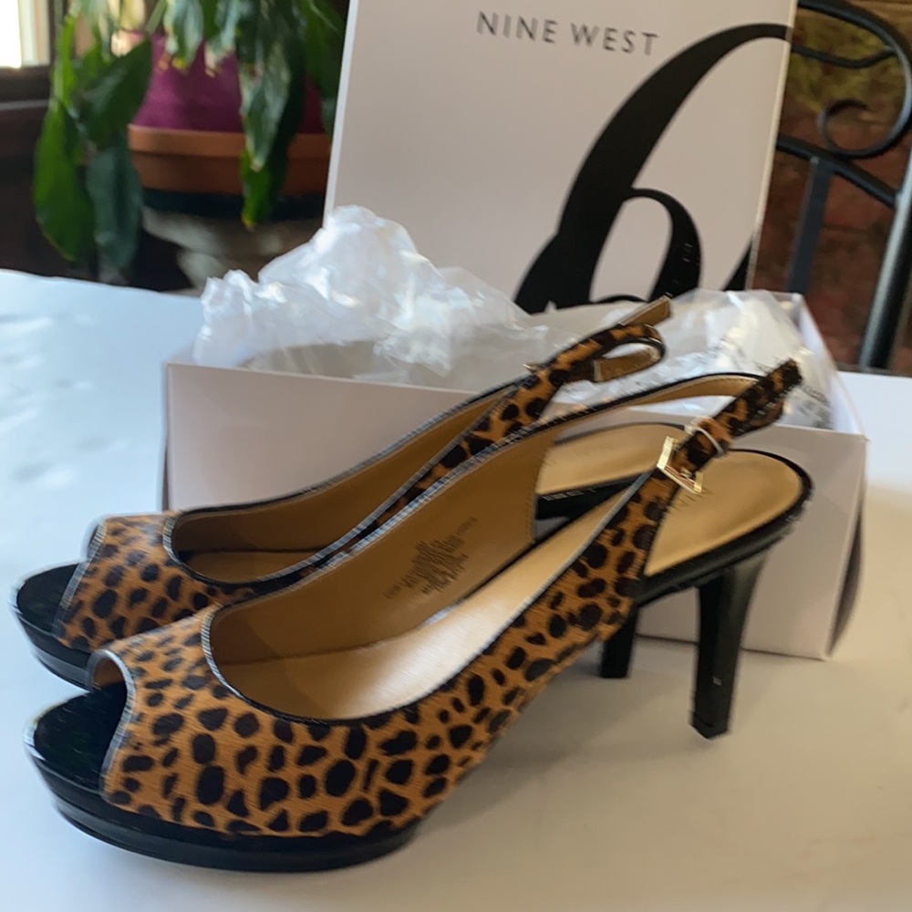 Brand new Nine West heels size 9 in a cheetah print with black patent le…